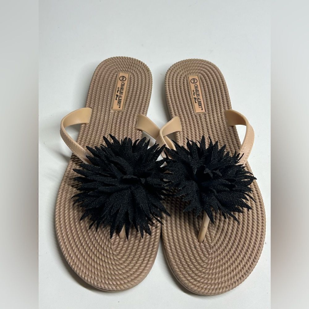 Charles Albert New York Bling Flip Flops Sandals Size 9